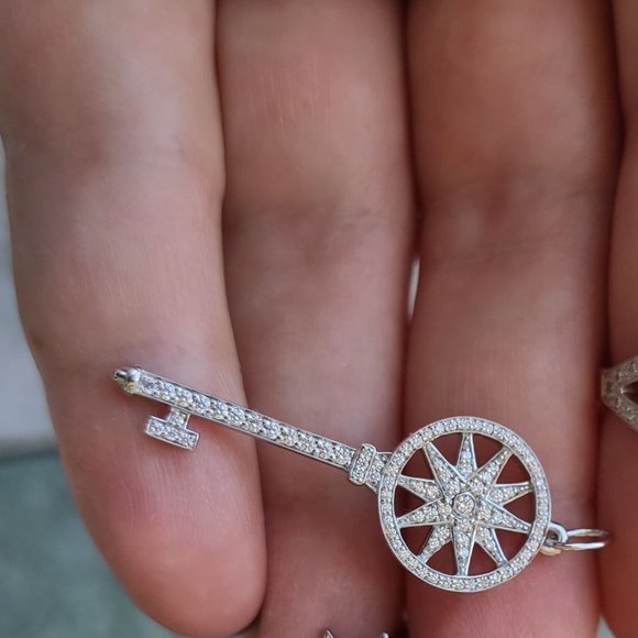 TIFFANY Platinum Diamond Star Key Pendant - Picture 3 of 9